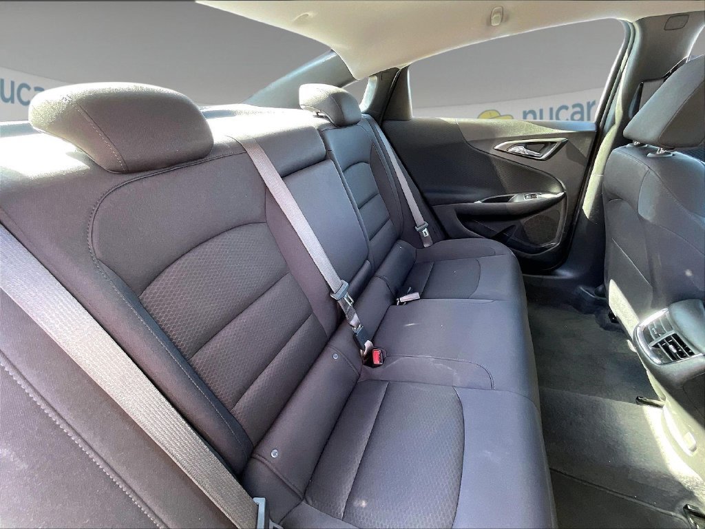 Used 2025 Mosaic Black Metallic Chevrolet LT image 15