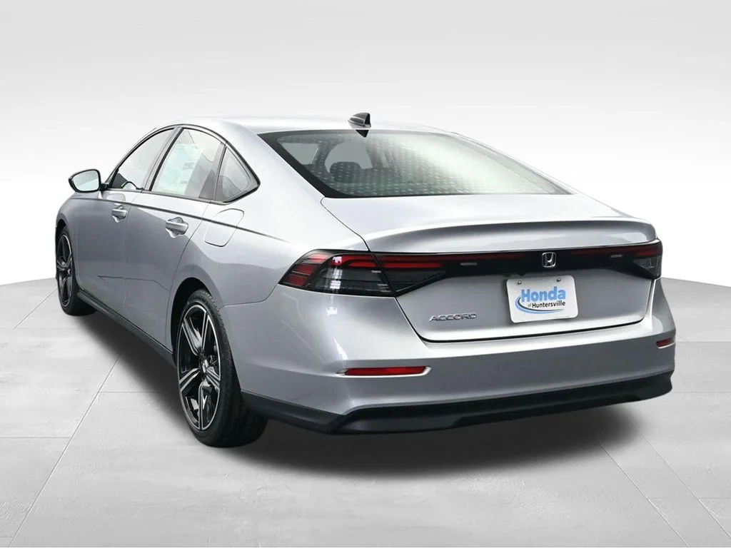 New 2026 Solar Silver Metallic Honda SE image 6