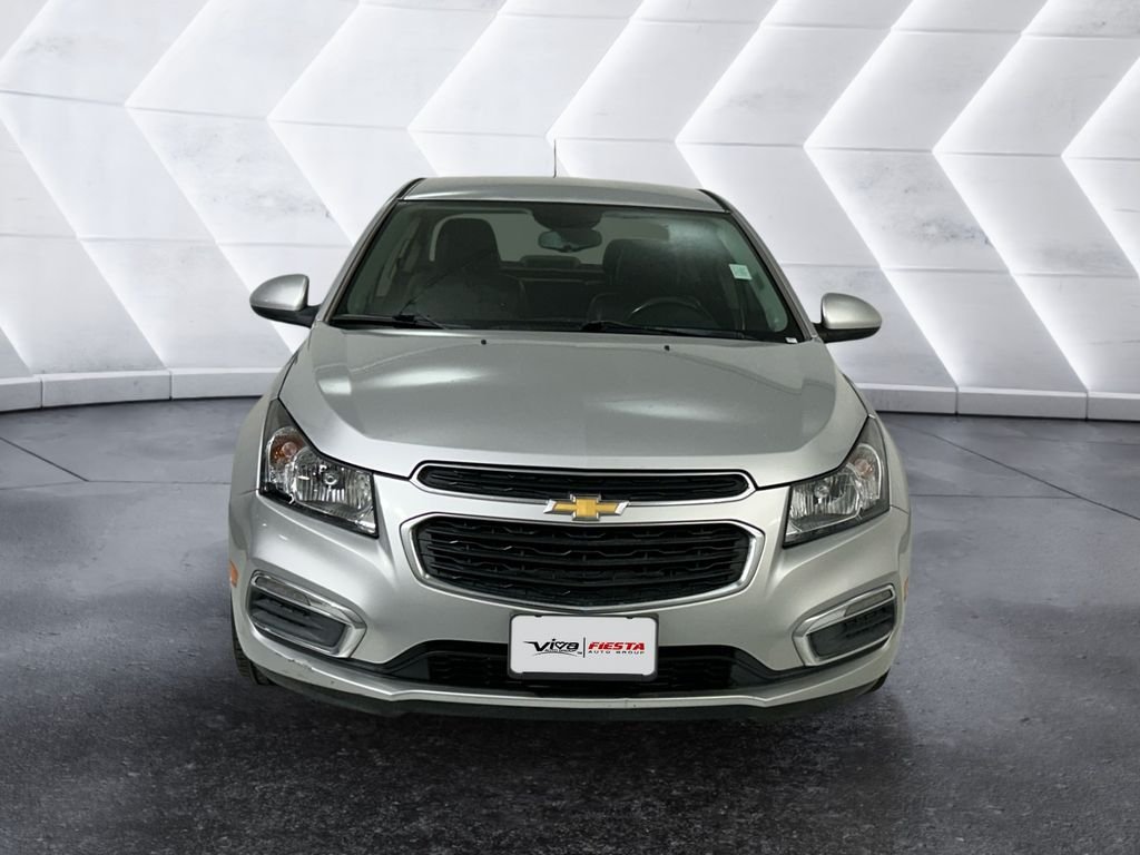 Used 2015 Silver Chevrolet 2LT image 2