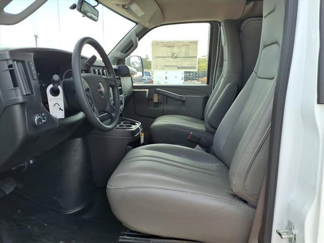 New 2025 Summit White GMC Work Van image 12