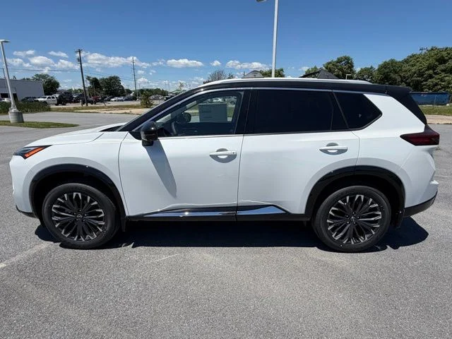 New 2026 White Pearl Nissan Platinum image 4