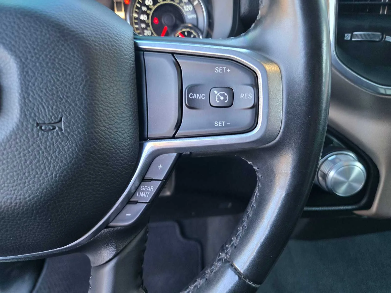 2022 RAM Ram 1500 Pickup Laramie - Photo 26