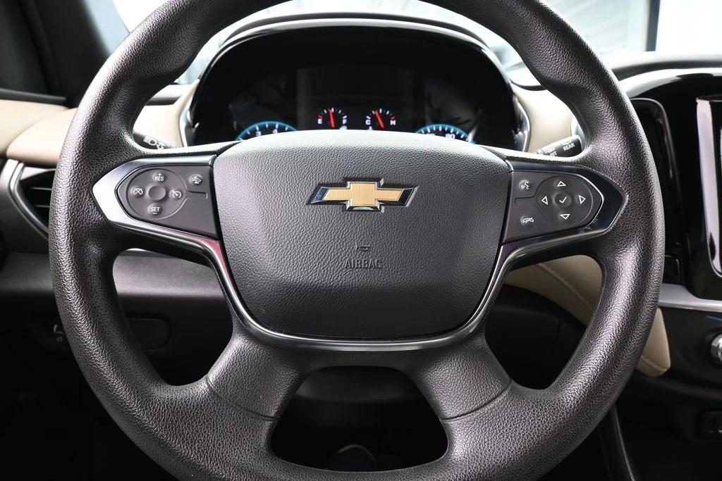 Used 2022 Summit White Chevrolet LS image 23