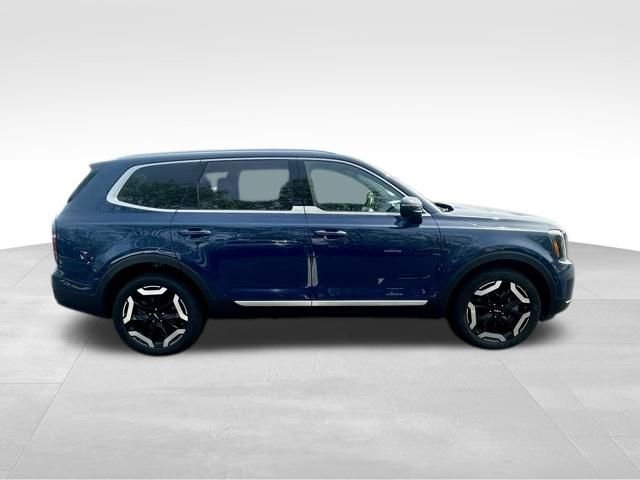 Used 2024 Black Kia EX image 9