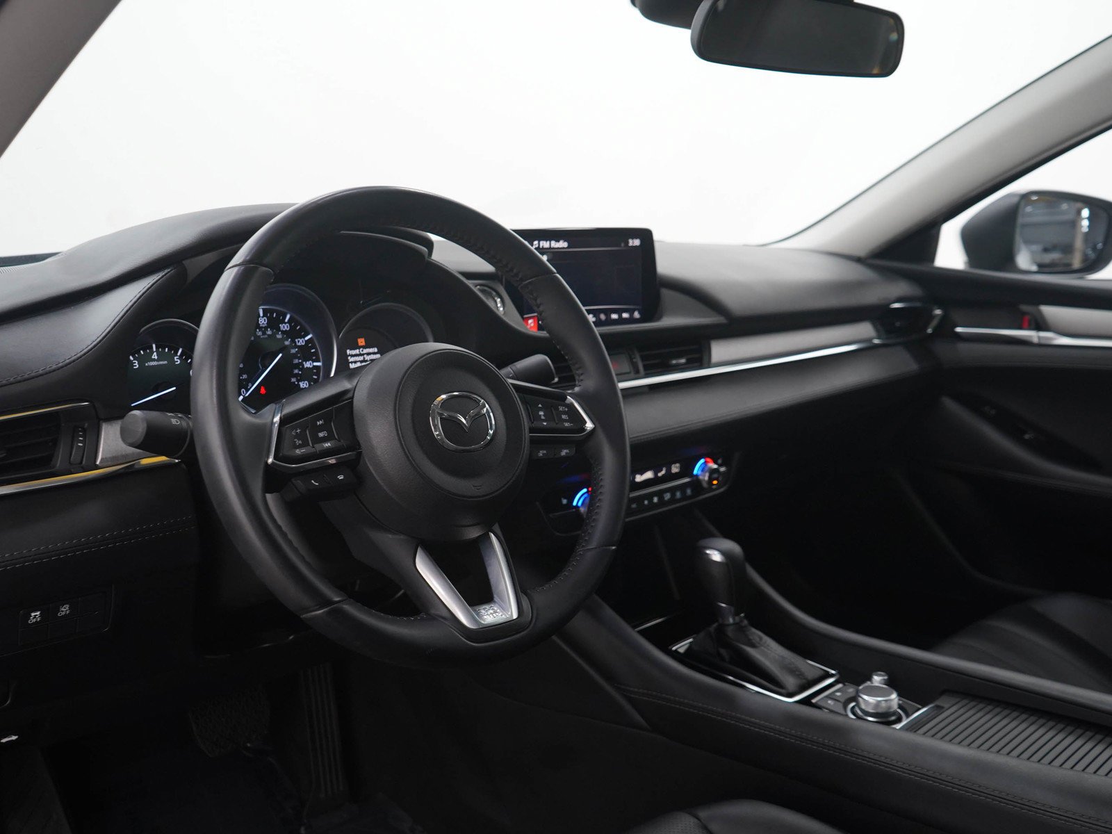 Used 2018 Snowflake White Pearl Mica Mazda Touring image 22