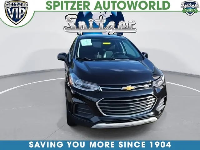 Used 2022 Black Chevrolet LT image 3