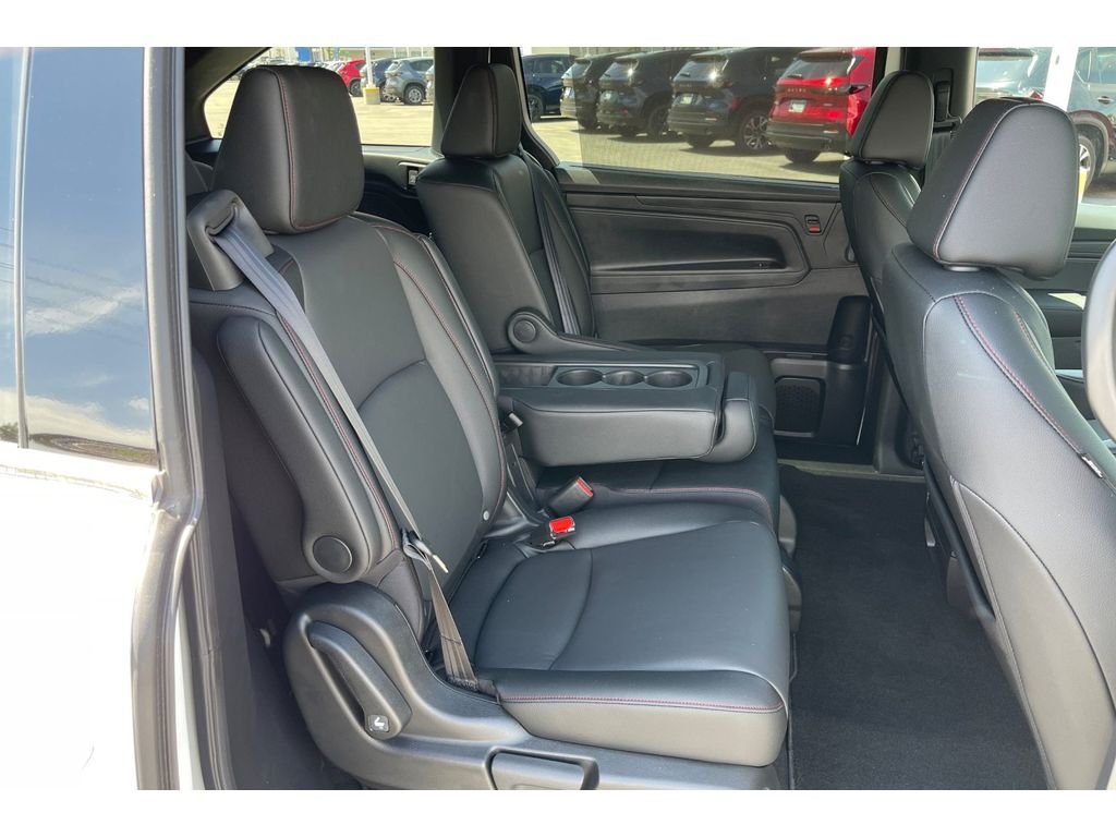 Used 2026 Platinum White Pearl Honda Sport-L image 19