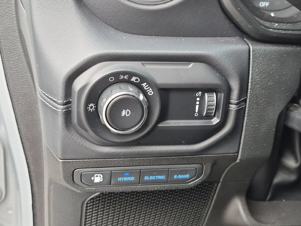Used 2024 Silver Jeep Sahara 4xe image 10
