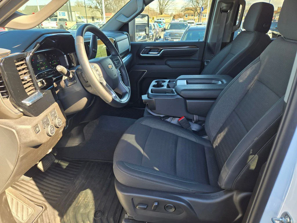 2025 Chevrolet Silverado 2500HD LT - Photo 22