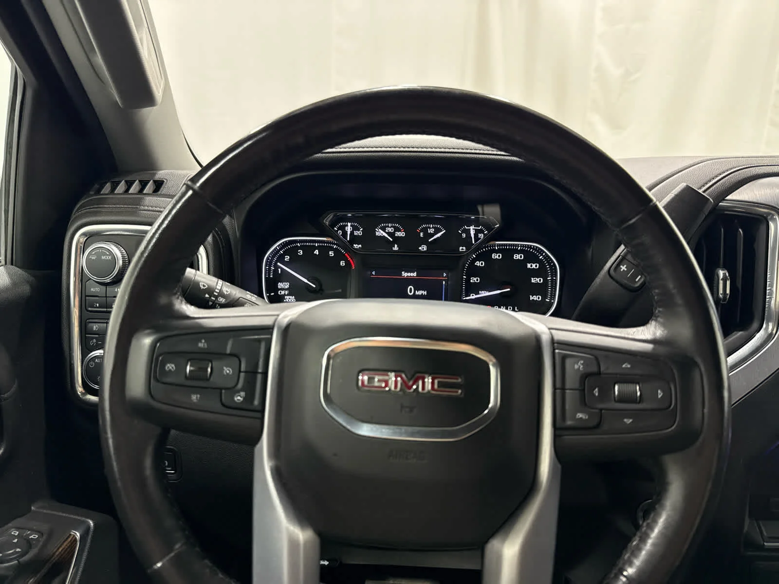 Certified Used 2020 QUICKSILVER METALLIC GMC Elevation image 24