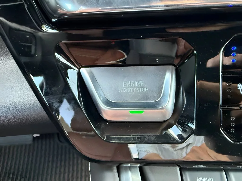 New 2026 Glacier White Tricoat GMC Denali Ultimate image 21