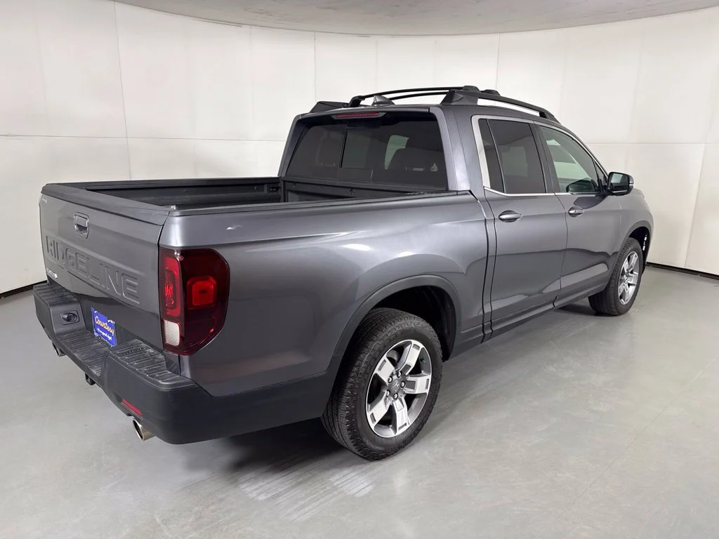 Used 2025 Gray Honda RTL image 8