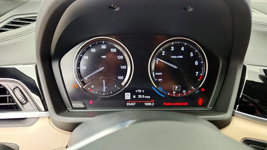 Used 2020 Alpine White BMW xDrive28i Sports Activity Coupe w/ Premium Package image 15