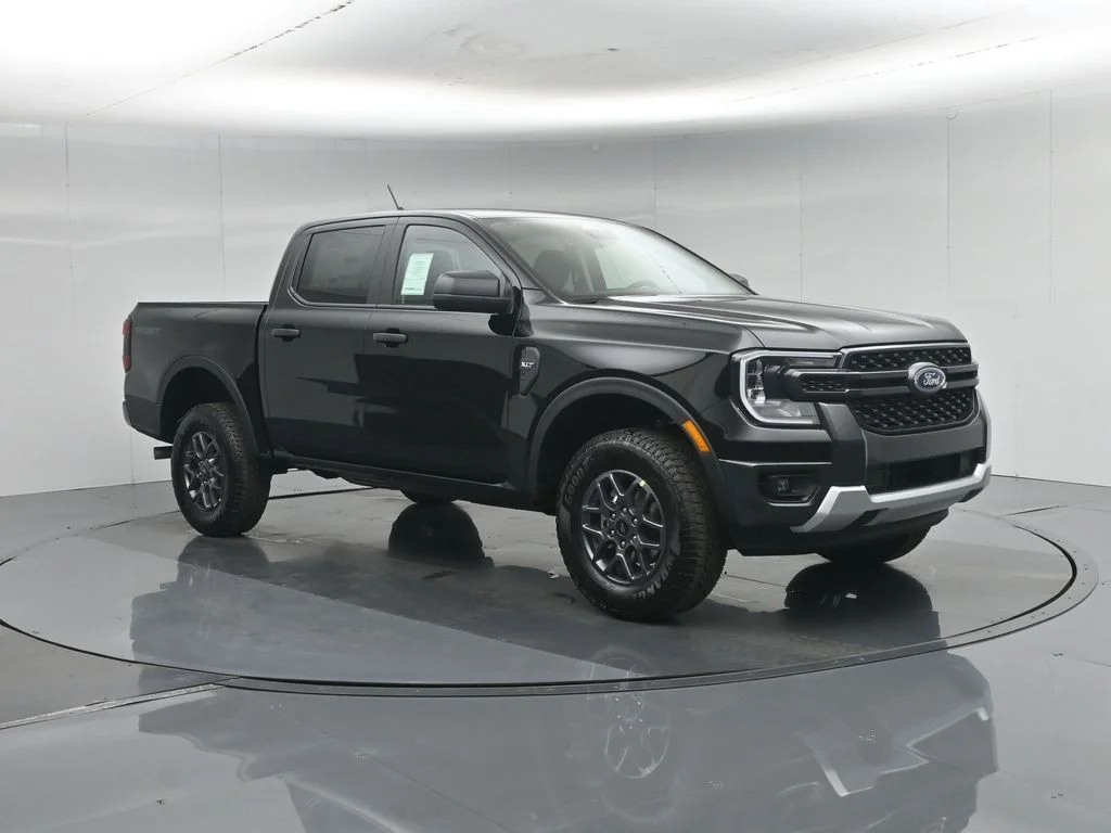New 2026 Shadow Black Ford XLT image 22