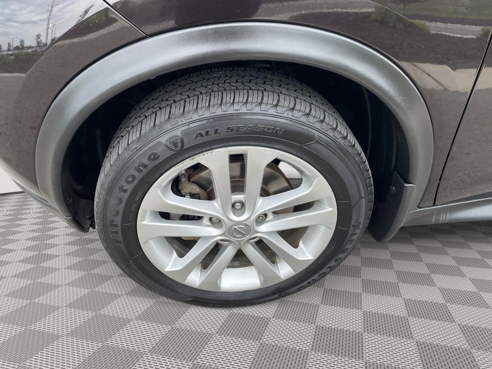 Used 2015 Bordeaux Black Nissan S image 7