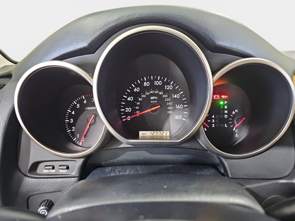 Used 2002 Silver Lexus 430 image 18