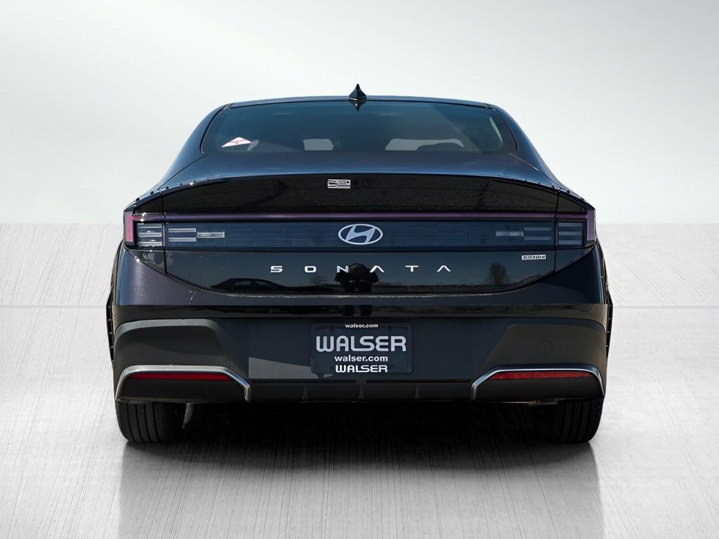 New 2026 Carbon Blue Hyundai Blue FWD image 28