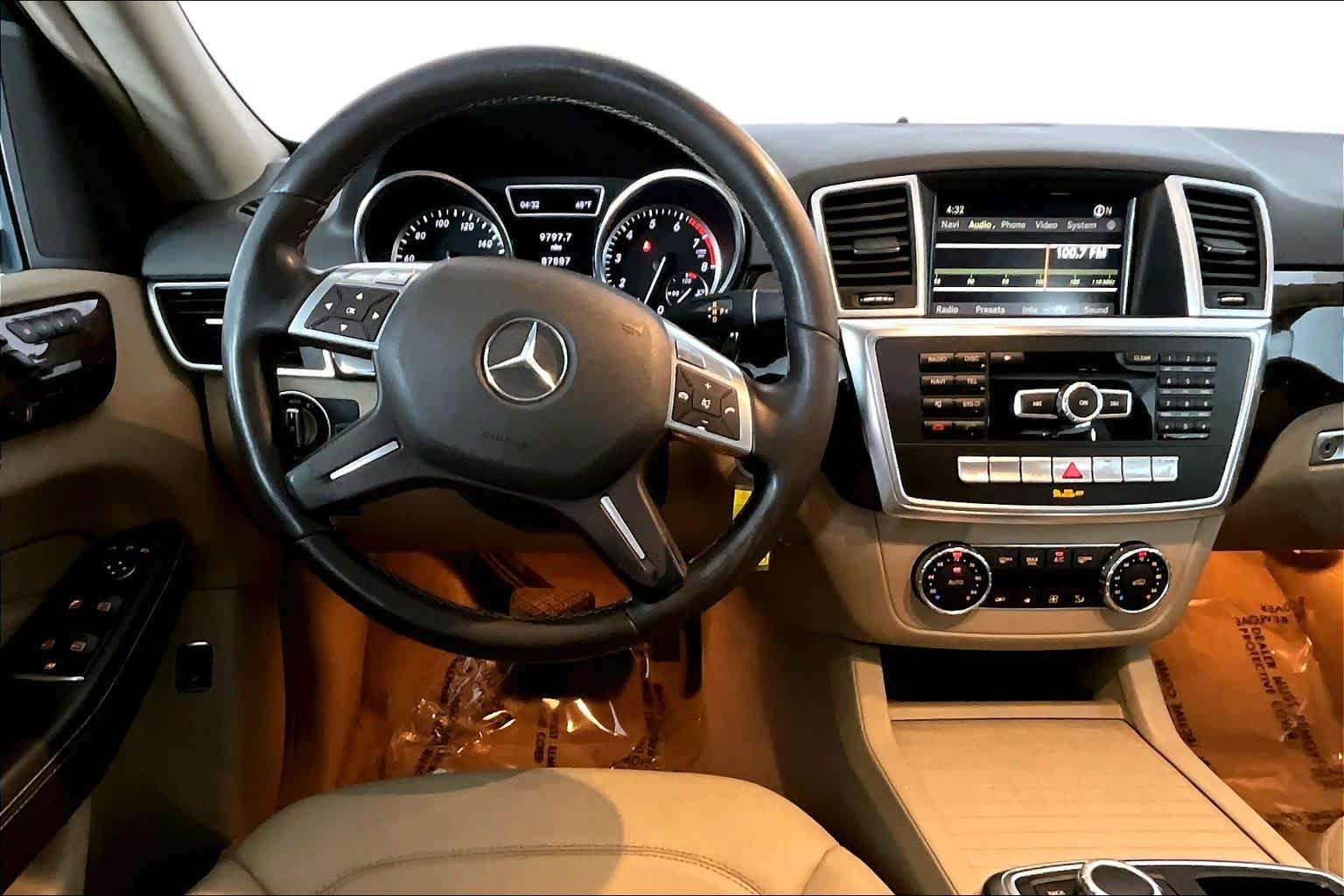 Used 2012 Arctic White Mercedes-Benz ML 350 image 6