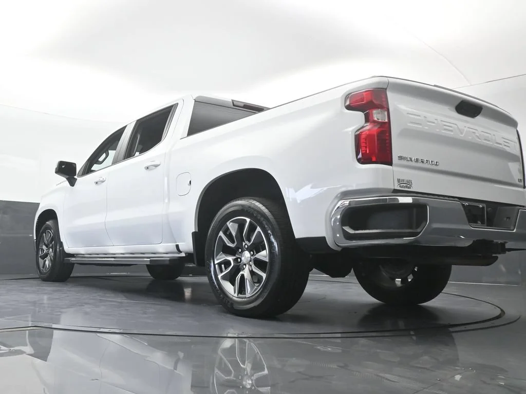 Used 2023 Summit White Chevrolet LT image 56