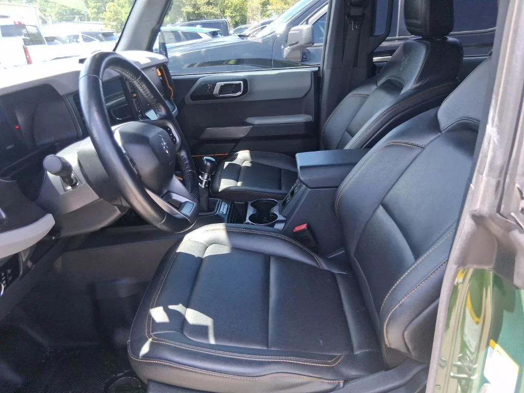 Used 2023 Green Ford Badlands image 7