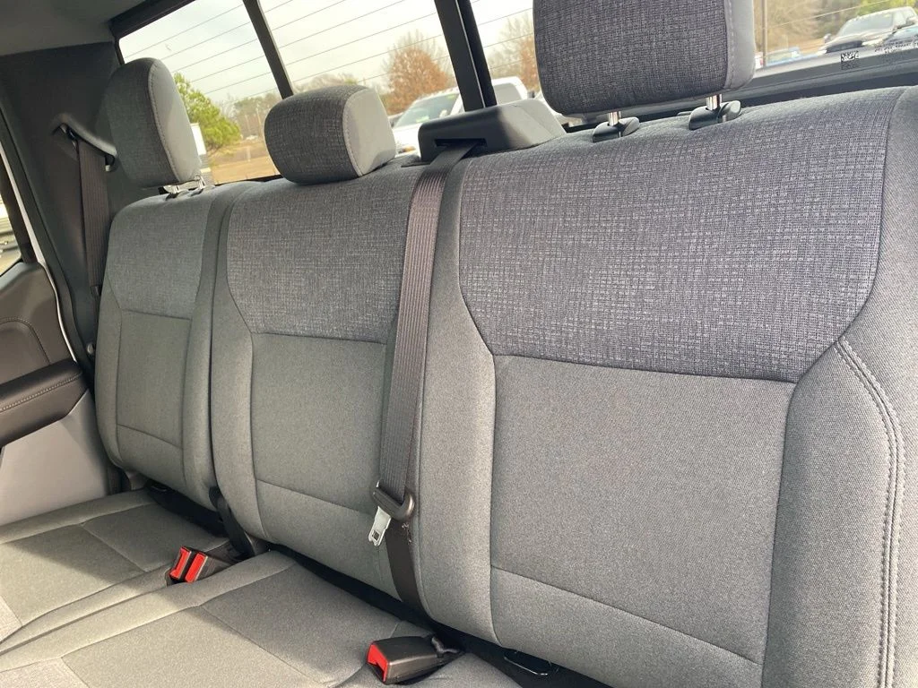 New 2026 Oxford White Ford XLT image 38