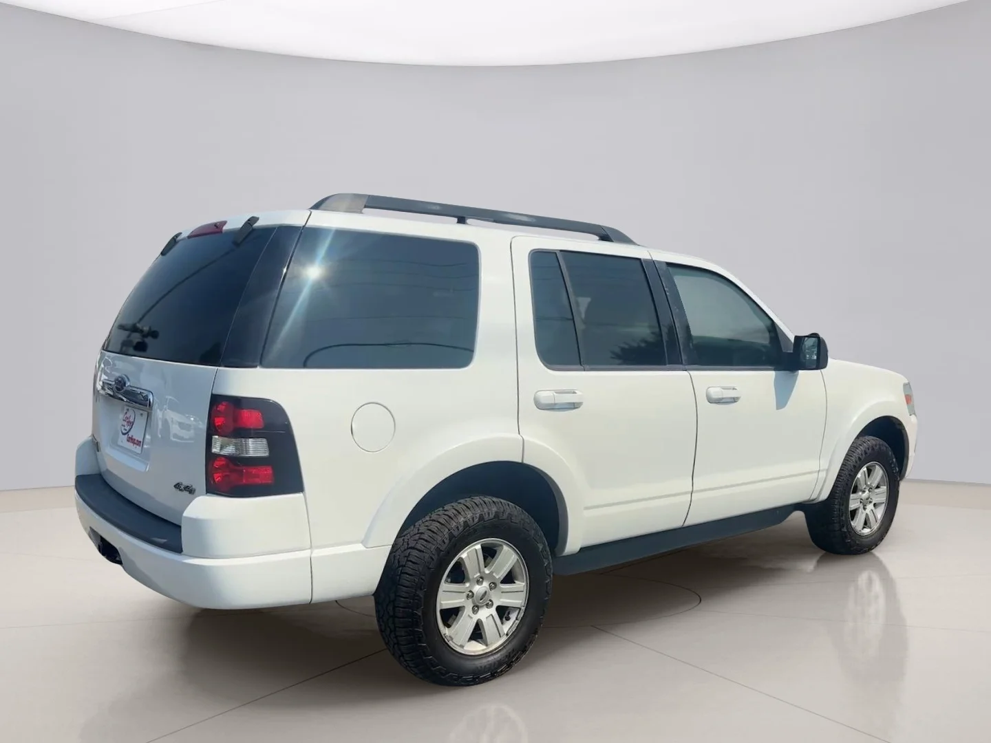 Used 2010 White Ford XLT image 5