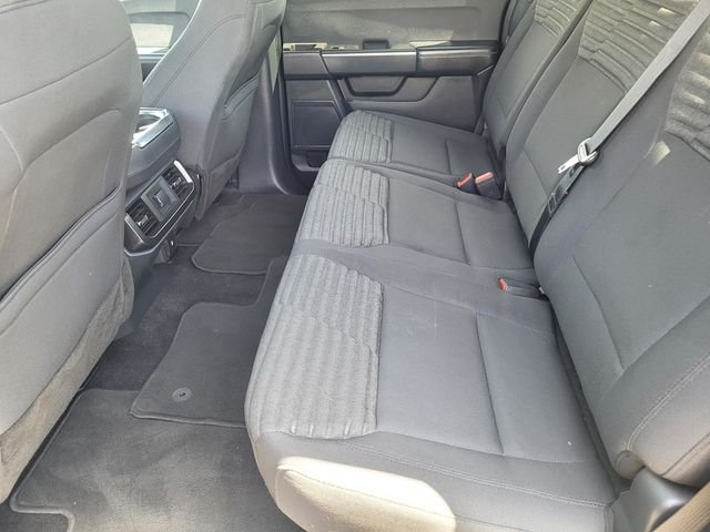 Used 2022  Ford XL image 12