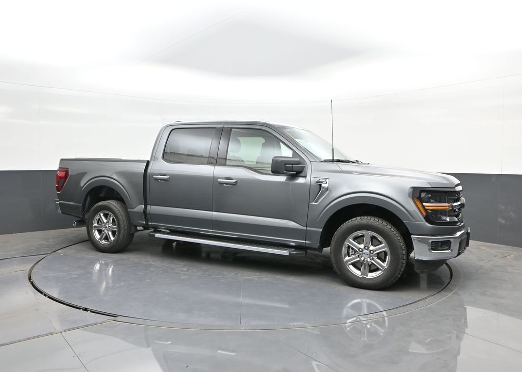 Used 2025 Gray Ford XLT image 16