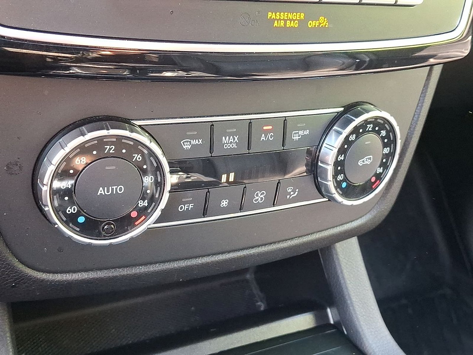 Used 2019 Iridium Silver Metallic - 775 Mercedes-Benz 4MATIC® image 26