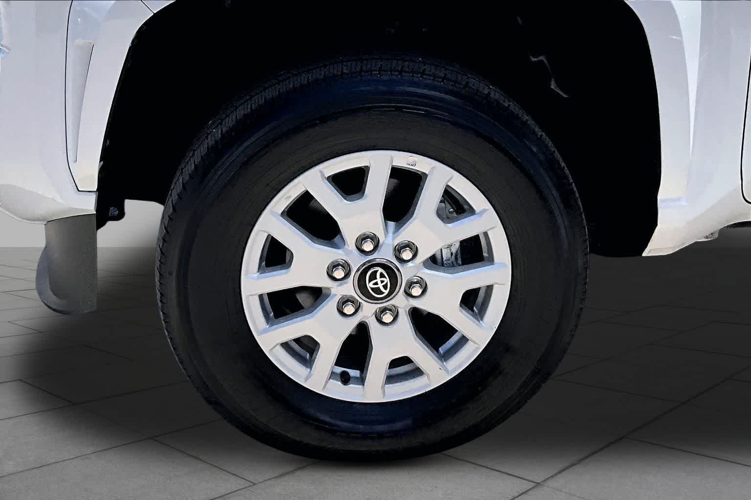 Used 2024 Ice Cap Toyota SR5 image 11