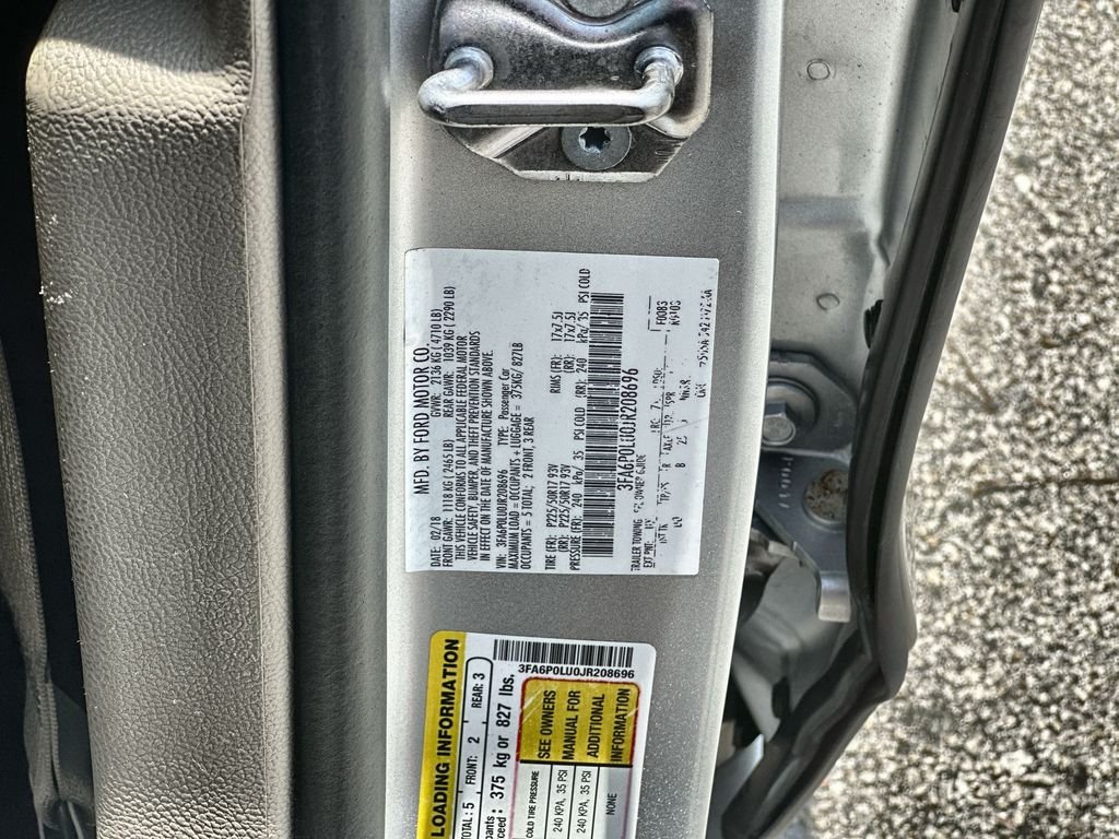 Used 2018 Silver Ford SE image 32
