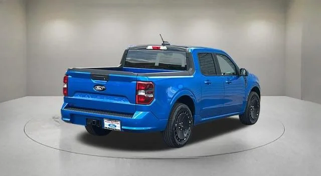 New 2025 Velocity Blue Ford Lobo™ image 31