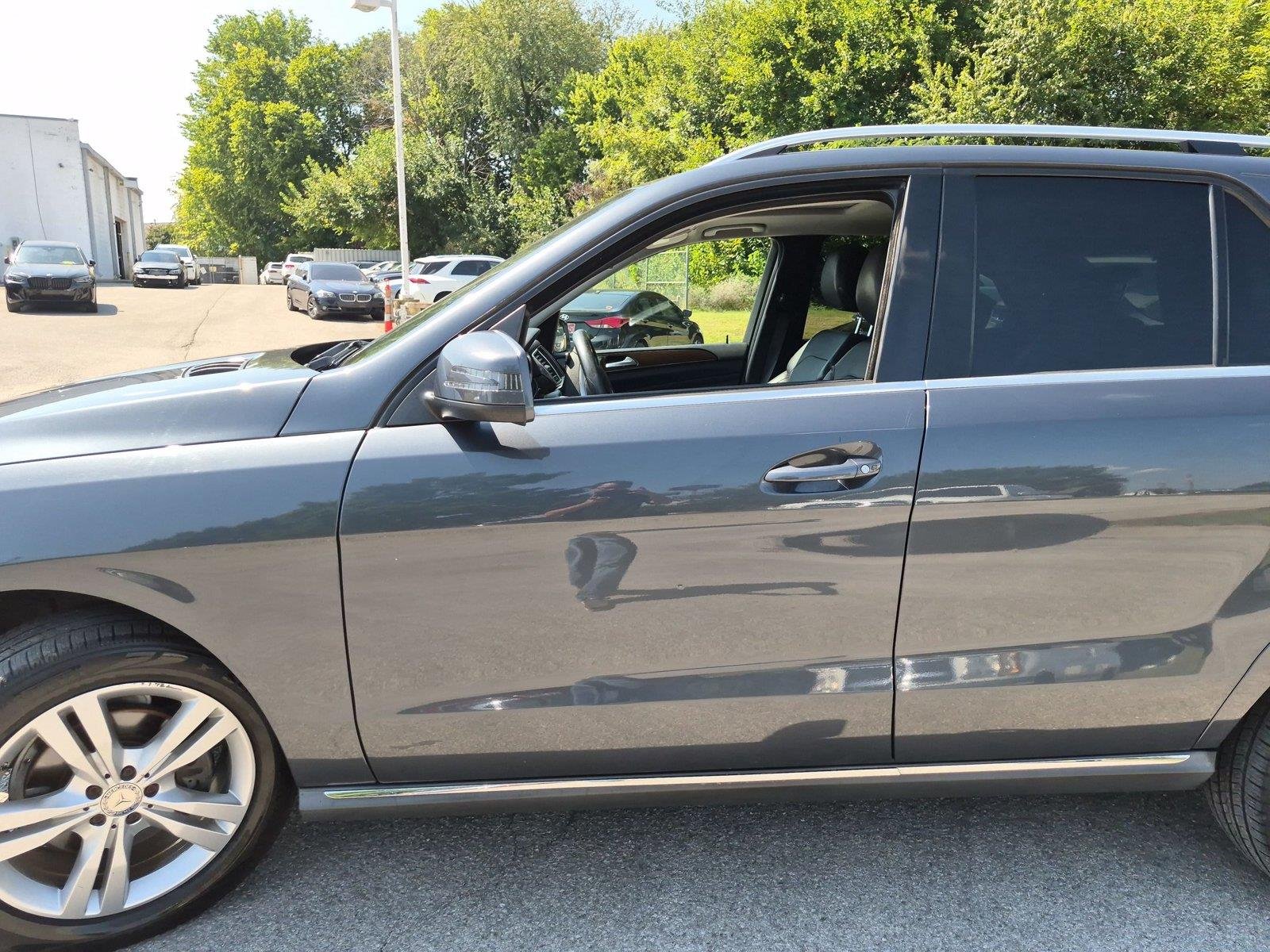 Used 2015 Steel Gray Metallic Mercedes-Benz ML 350 image 15