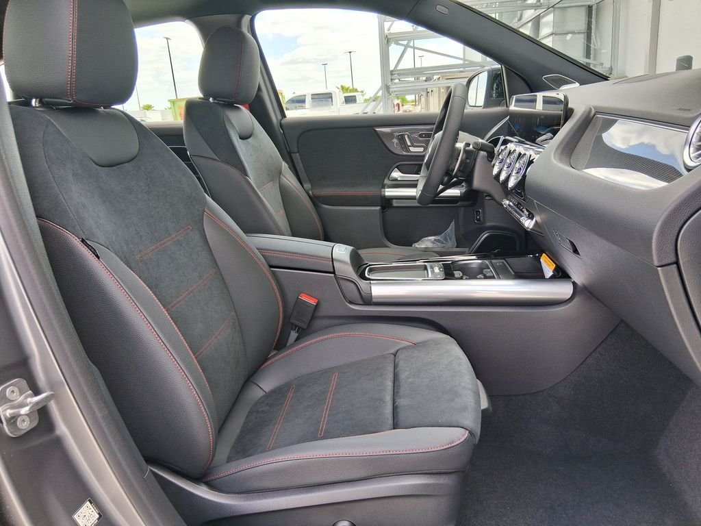 New 2026 MANUFAKTUR Mountain Grey Magno Mercedes-Benz AMG® GLA 35 4MATIC® SUV image 26