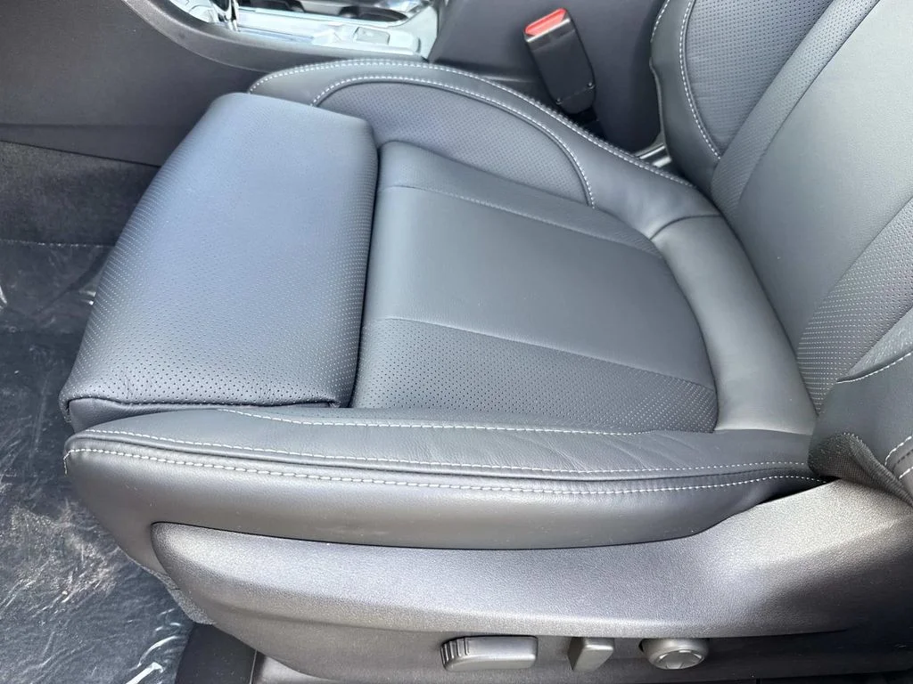 New 2026 CRIMSON RED PEARL Subaru Limited 7-Passenger image 26