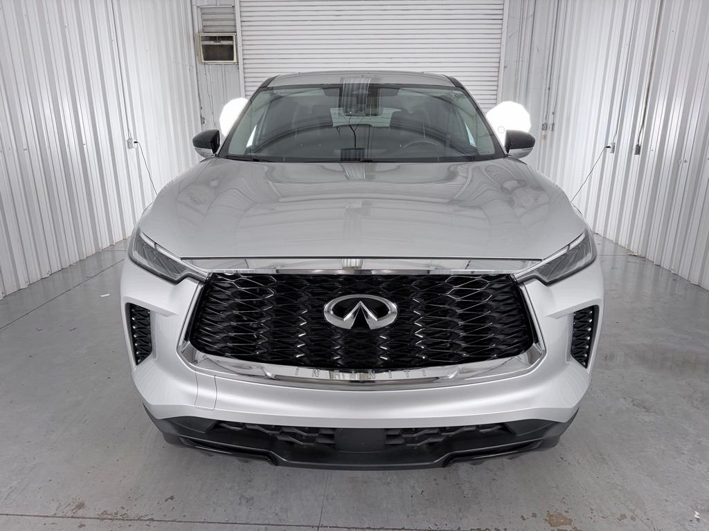 Used 2023 Silver INFINITI PURE image 2