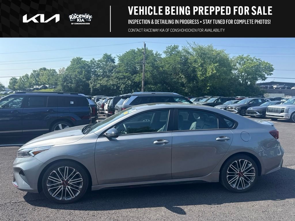 Used 2022 Gray Kia GT image 4