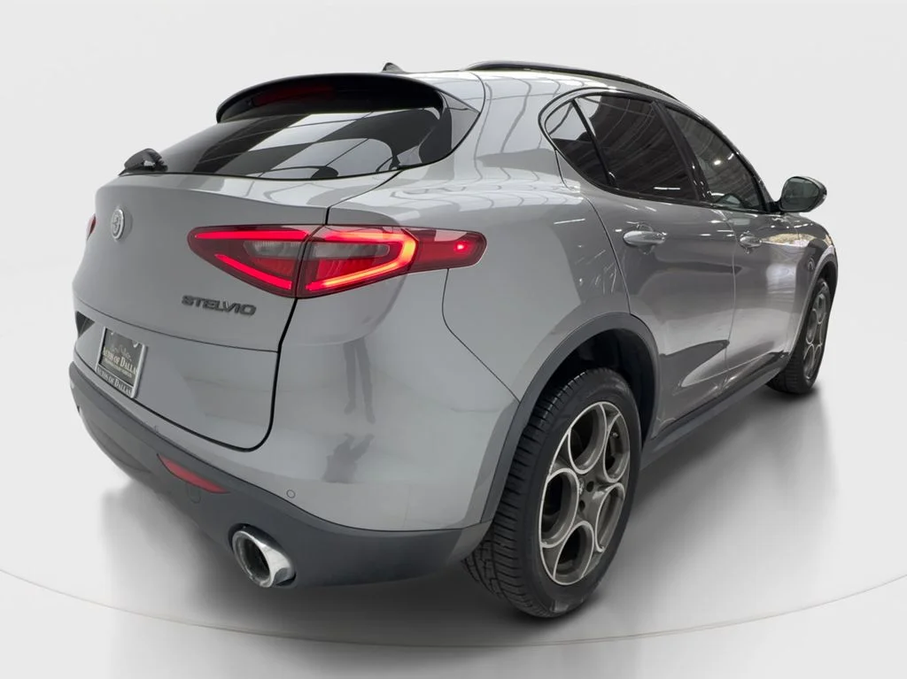 Used 2021 Gray Alfa Romeo CAM,PANO,BLIND SPOT,20" WHLS image 7