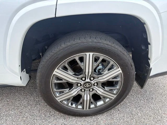 Used 2025 Beige Toyota Capstone image 9