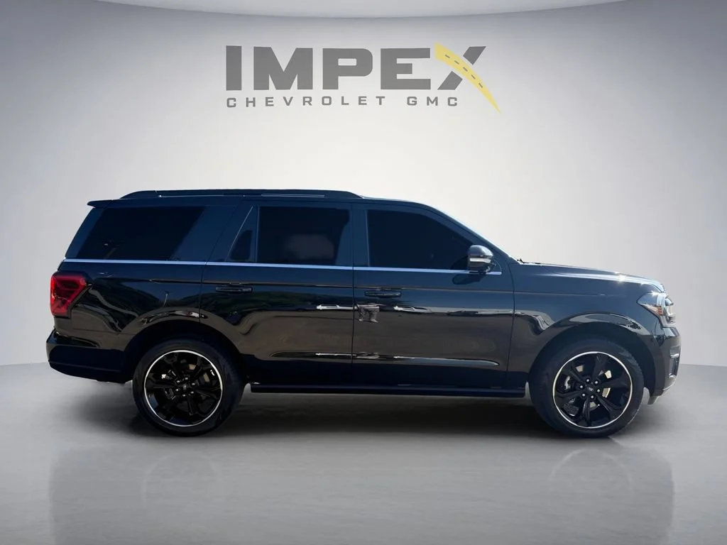 Used 2024  Ford Limited image 6