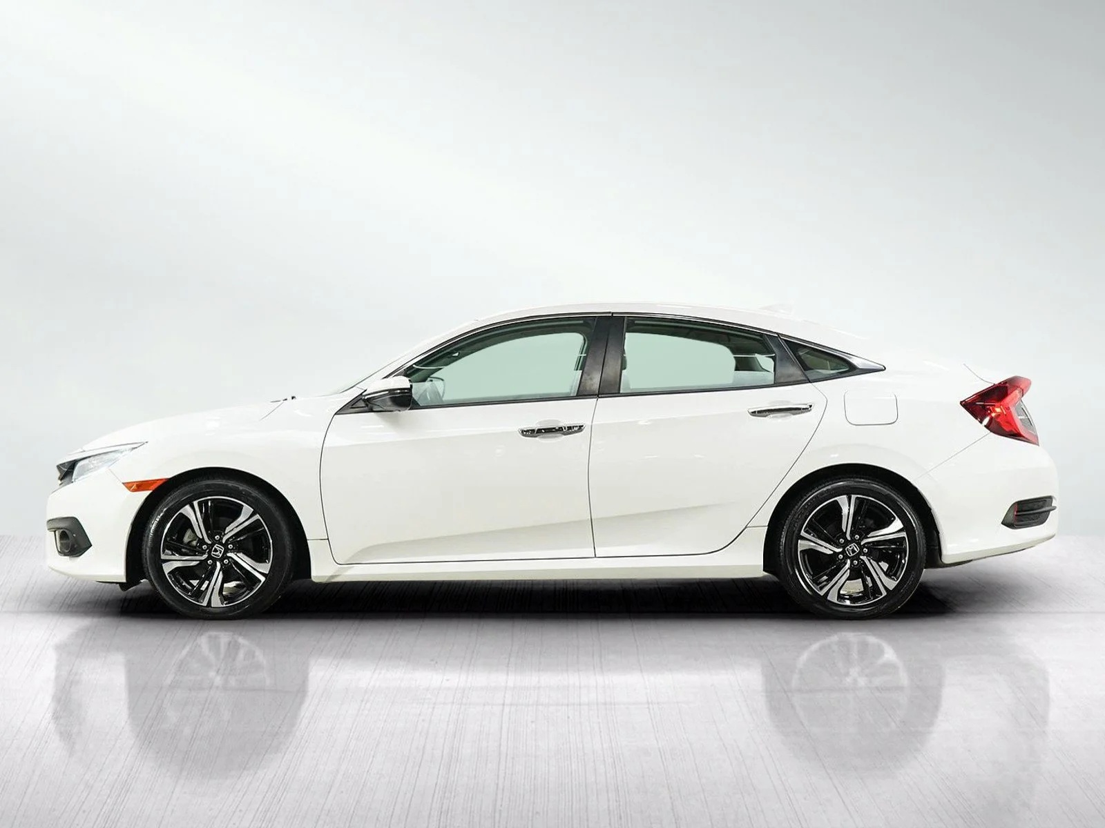 Used 2016 Honda Civic Touring with VIN 19XFC1F95GE010571 for sale in Burnsville, Minnesota