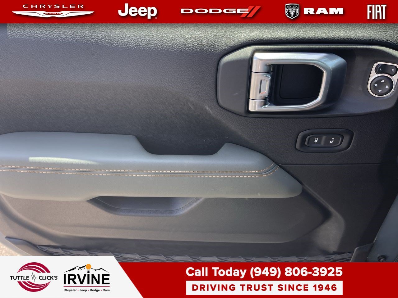 New 2026 Anvil Clear-Coat Exterior Paint Jeep Mojave X image 20