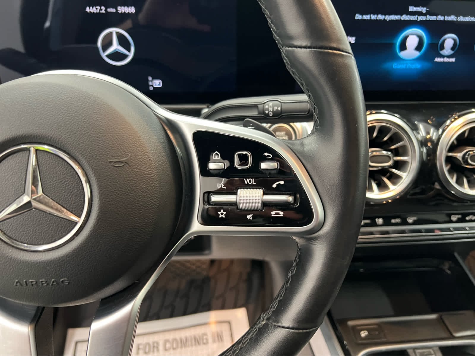Used 2022 Denim Blue Metallic Mercedes-Benz GLB 250 image 23