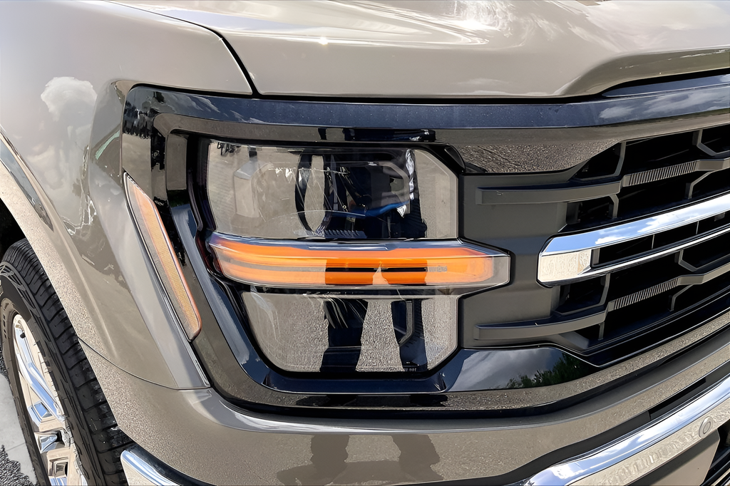 New 2026 Gray Ford XLT image 21