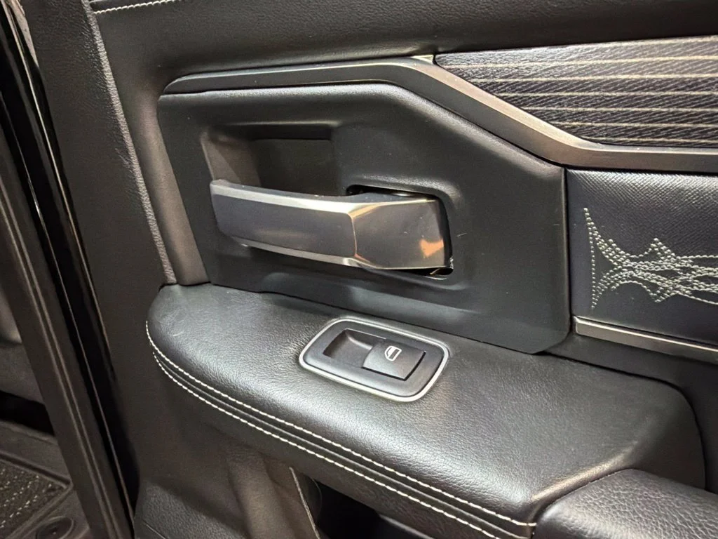 Used 2019 Diamond Black Crystal Pearlcoat Ram Limited image 16