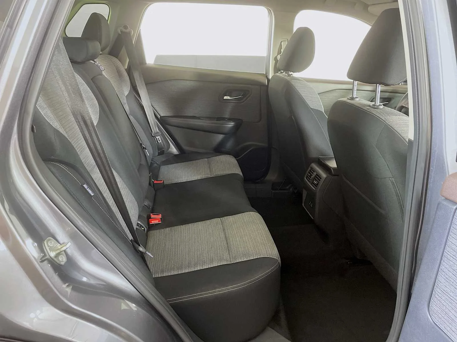 Used 2023 Gun Metallic Nissan SV image 23
