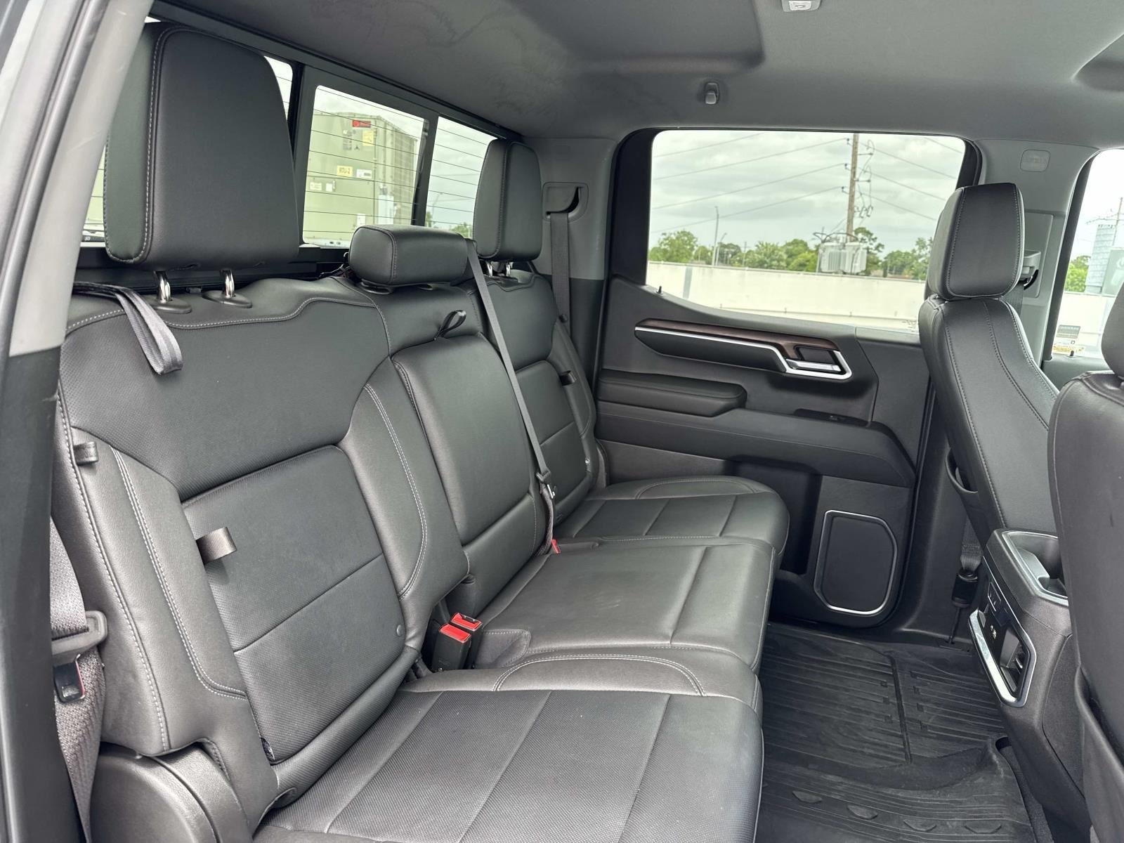 Used 2022 Onyx Black GMC SLT image 9