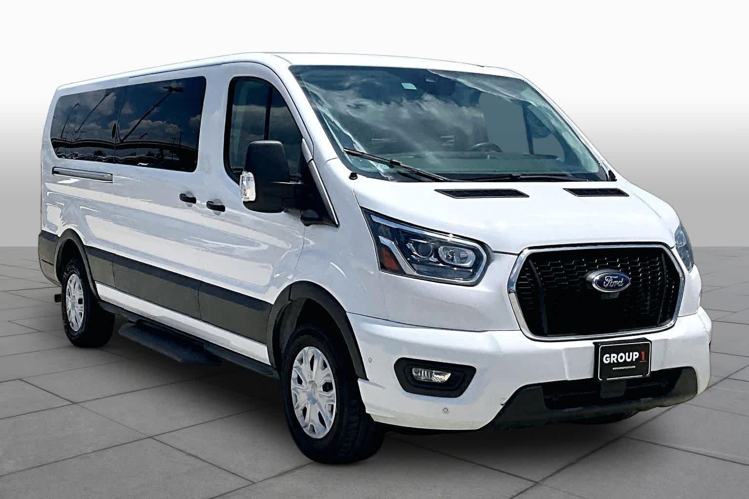 Used 2023 Oxford White Ford XLT image 3