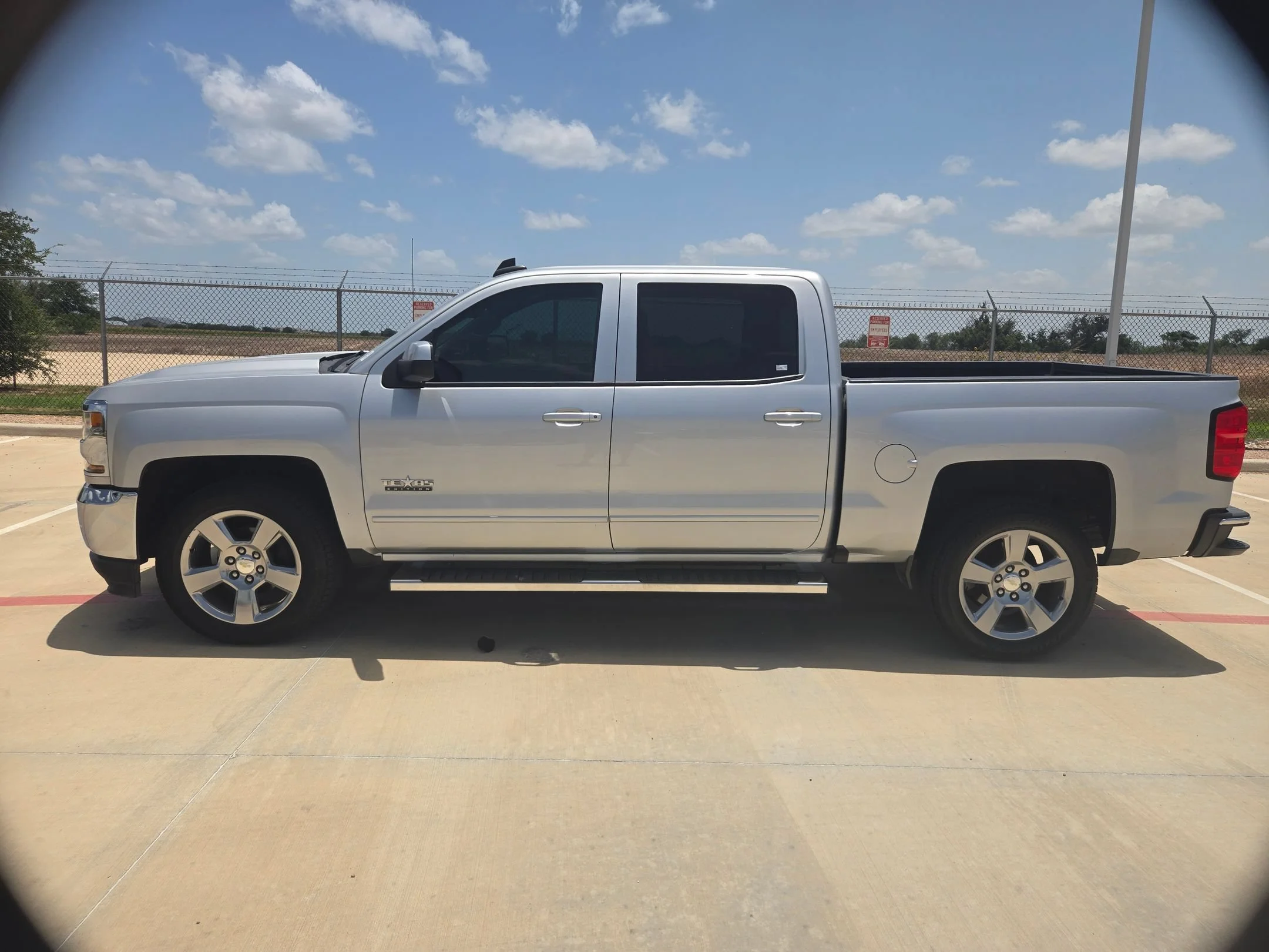 Used 2018 Silver Chevrolet LT image 6