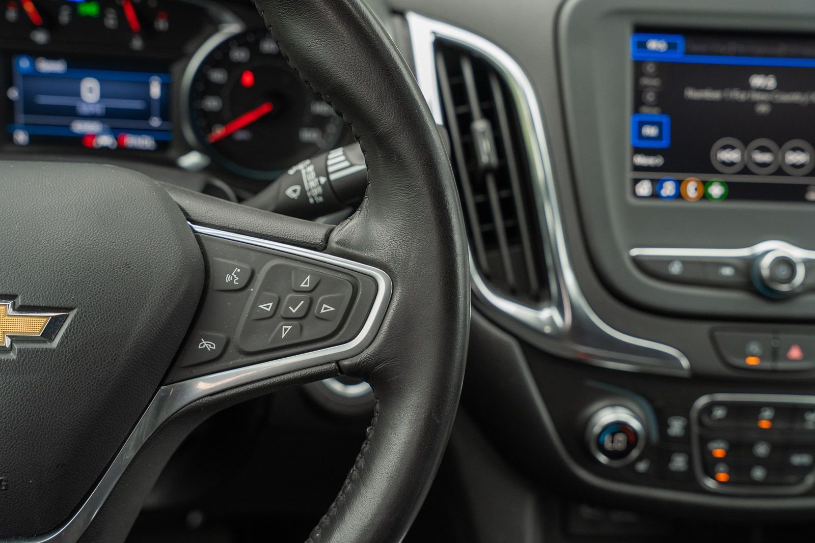 Used 2022 Blue Chevrolet LT image 27